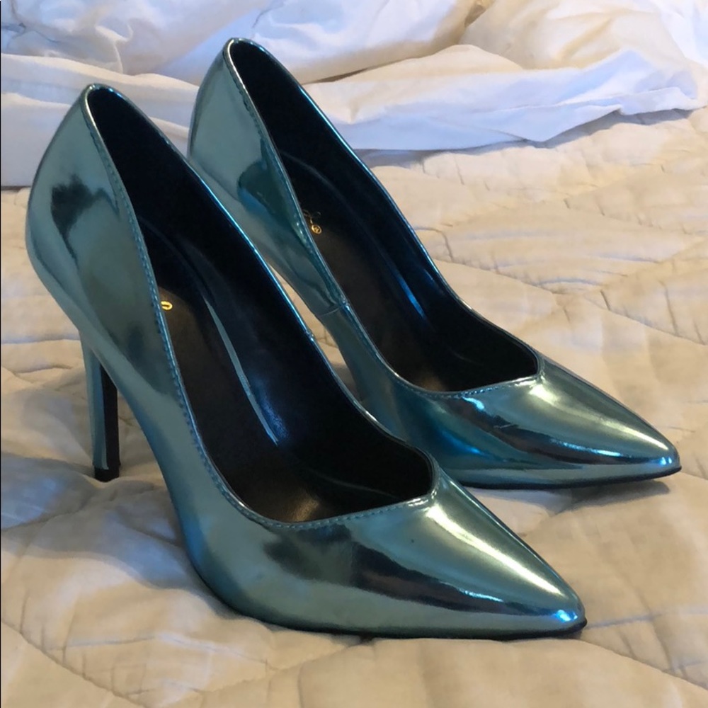 Qupid Pumps